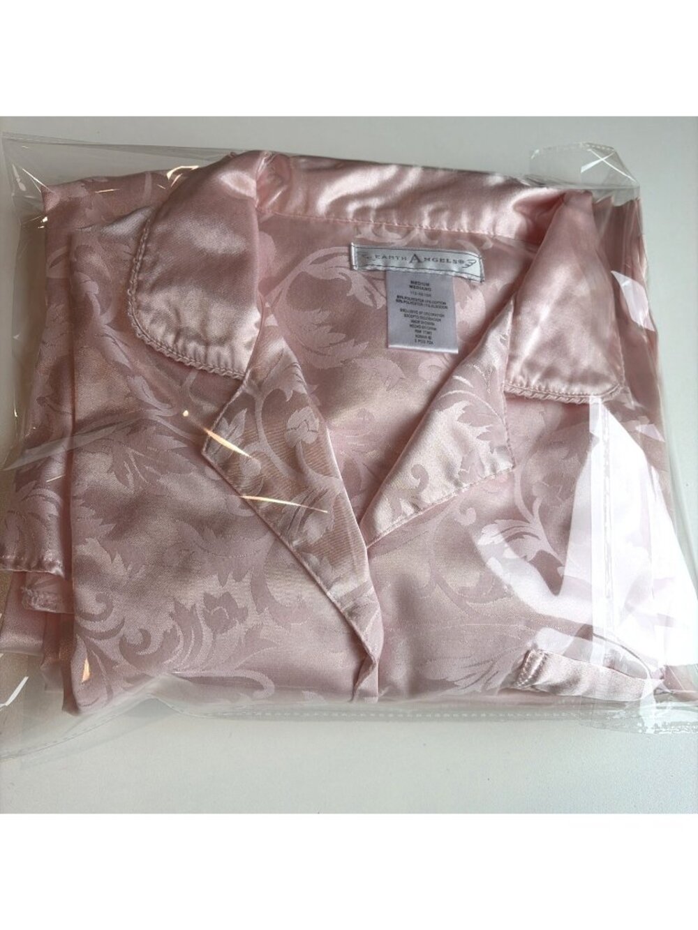 Earth Angels Brushed Back Satin Pajama Set Size M Pastel Pink Super Soft Lounge